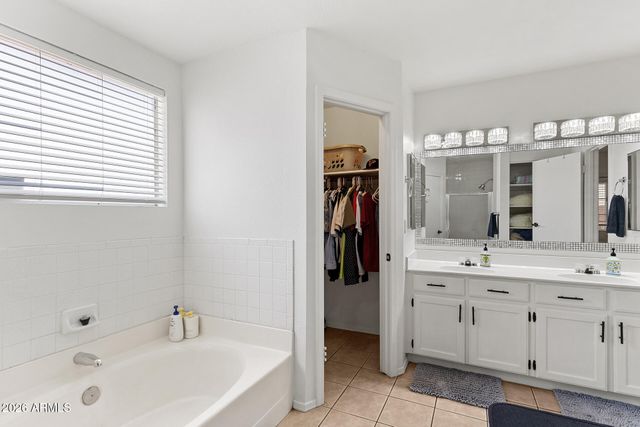 9002 W CORONADO Road, Phoenix, AZ 85037