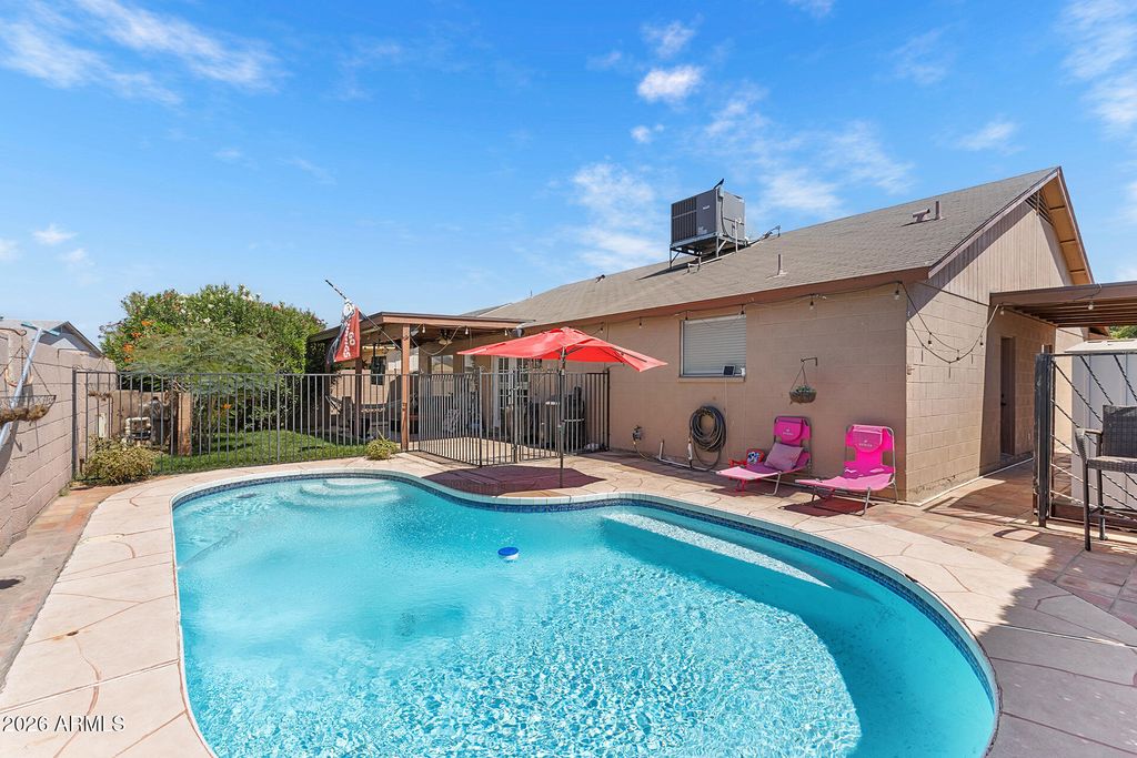 9002 W CORONADO Road, Phoenix, AZ 85037