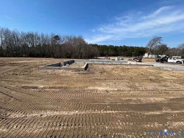 16657 Loving Union Rd, Disputanta, VA 23842