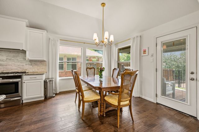 3513 Carlton Street, Grapevine, TX 76092