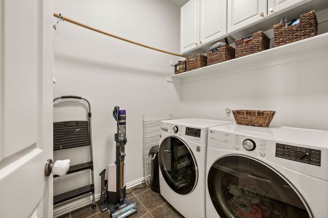 3513 Carlton Street, Grapevine, TX 76092