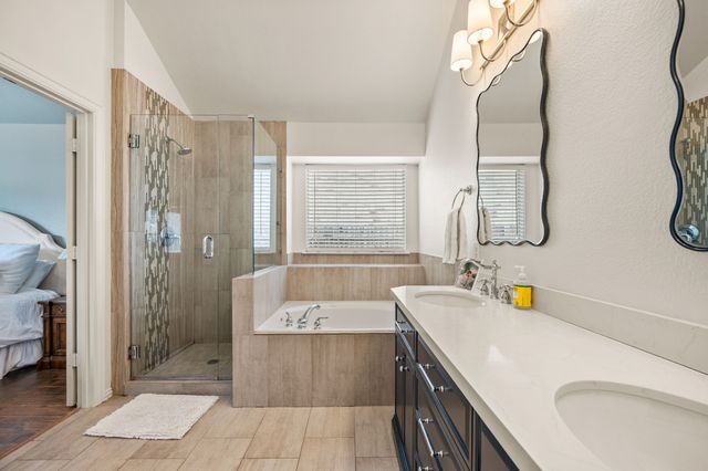 3513 Carlton Street, Grapevine, TX 76092