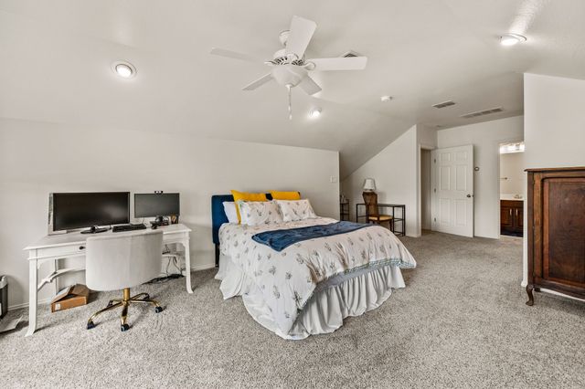 3513 Carlton Street, Grapevine, TX 76092