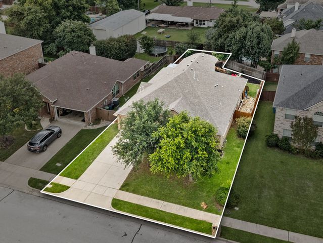 3513 Carlton Street, Grapevine, TX 76092