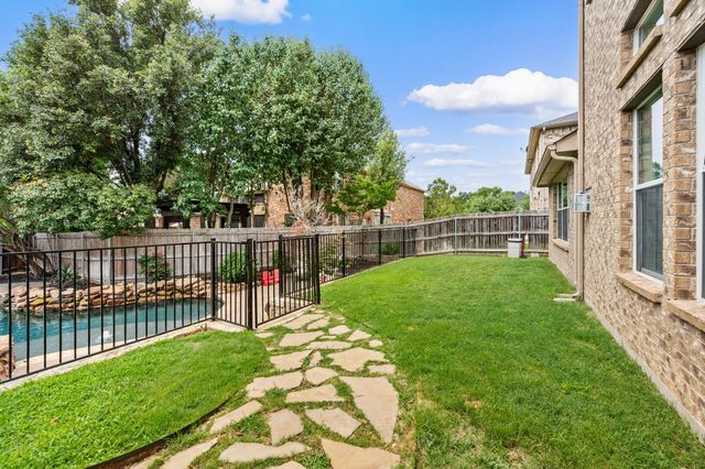 3513 Carlton Street, Grapevine, TX 76092