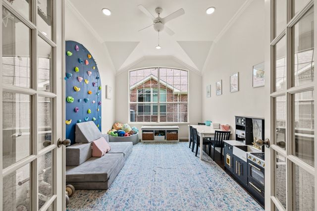 3513 Carlton Street, Grapevine, TX 76092