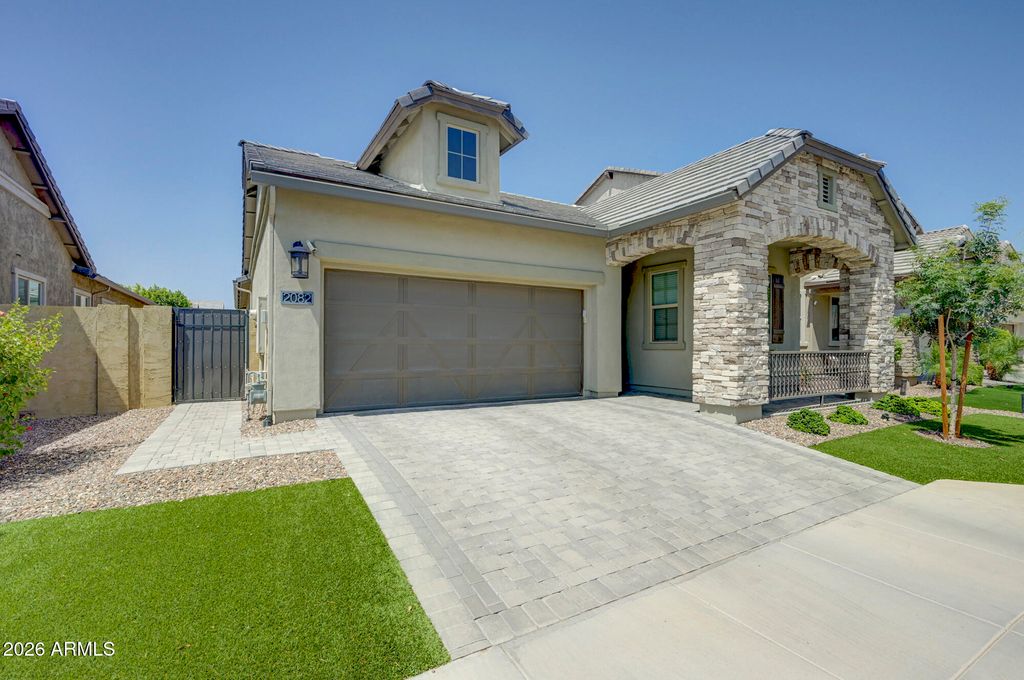 2082 E ORIOLE Drive, Gilbert, AZ 85297 — exterior