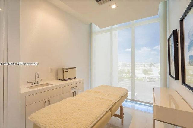 10245 NW 63rd Terrace 201, Doral, FL 33178