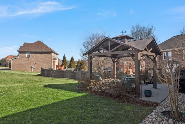 1015 Belcor Dr, Spring Hill, TN 37174