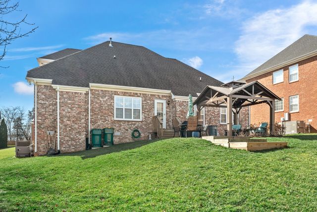 1015 Belcor Dr, Spring Hill, TN 37174