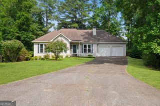 131 Maplewood Cove, Acworth, GA 30101