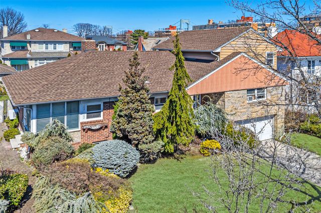 160-15 12th Avenue, Beechhurst, NY 11357