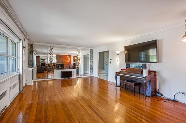 160-15 12th Avenue, Beechhurst, NY 11357