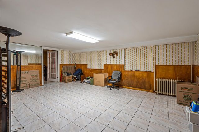 160-15 12th Avenue, Beechhurst, NY 11357