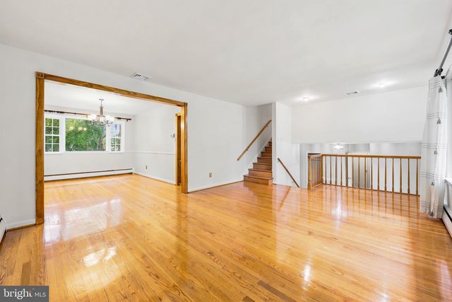 412 YORKSHIRE RD, Bryn Mawr, PA 19010