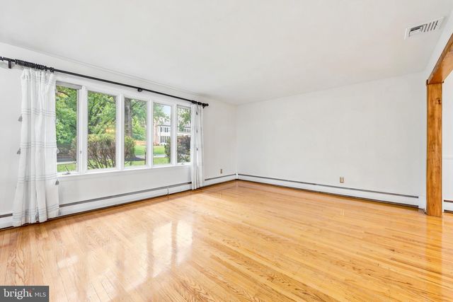 412 YORKSHIRE RD, Bryn Mawr, PA 19010