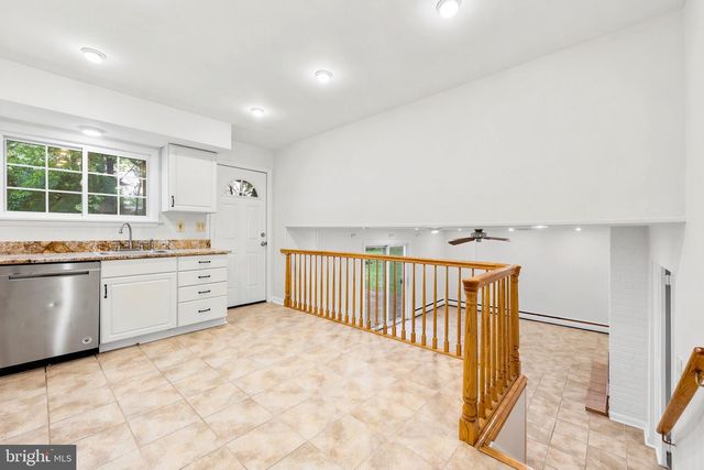 412 YORKSHIRE RD, Bryn Mawr, PA 19010
