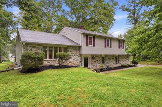 412 YORKSHIRE RD, Bryn Mawr, PA 19010