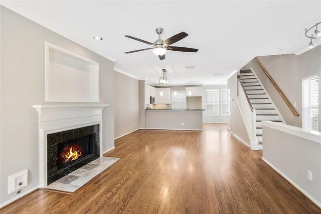 2615 W Dallas Street, Houston, TX 77019
