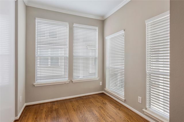 2615 W Dallas Street, Houston, TX 77019