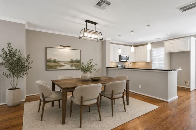 2615 W Dallas Street, Houston, TX 77019