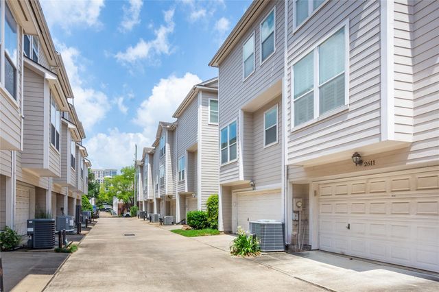 2615 W Dallas Street, Houston, TX 77019