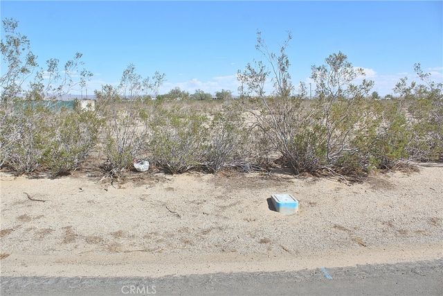 11 Olanche Avenue, Mojave, CA 93501