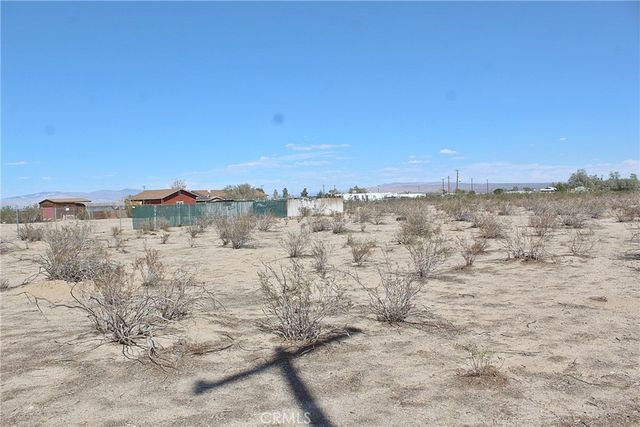 11 Olanche Avenue, Mojave, CA 93501