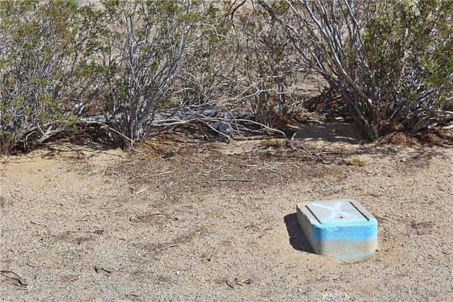 11 Olanche Avenue, Mojave, CA 93501