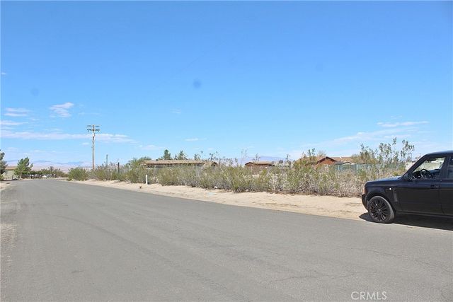 11 Olanche Avenue, Mojave, CA 93501