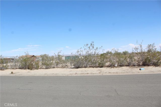 11 Olanche Avenue, Mojave, CA 93501