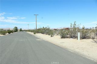 11 Olanche Avenue, Mojave, CA 93501