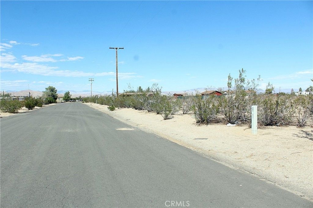 11 Olanche Avenue, Mojave, CA 93501