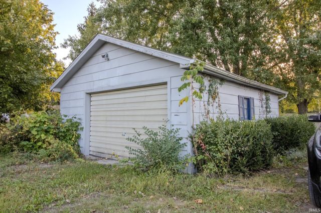 105 W Green Street, San Pierre, IN 46374