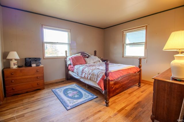 105 W Green Street, San Pierre, IN 46374