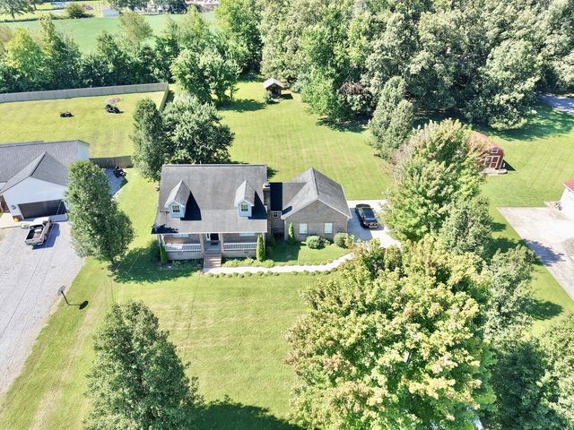 90 Heather Hts, Bradyville, TN 37026