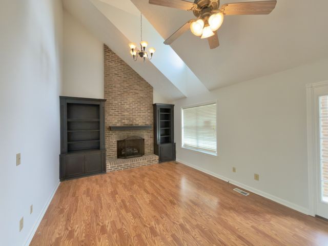90 Heather Hts, Bradyville, TN 37026