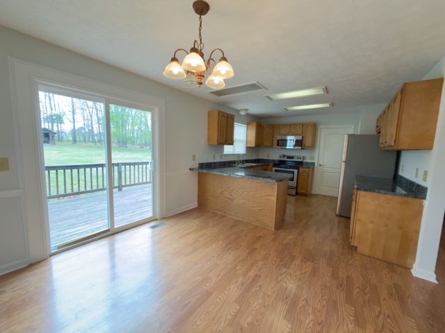 90 Heather Hts, Bradyville, TN 37026