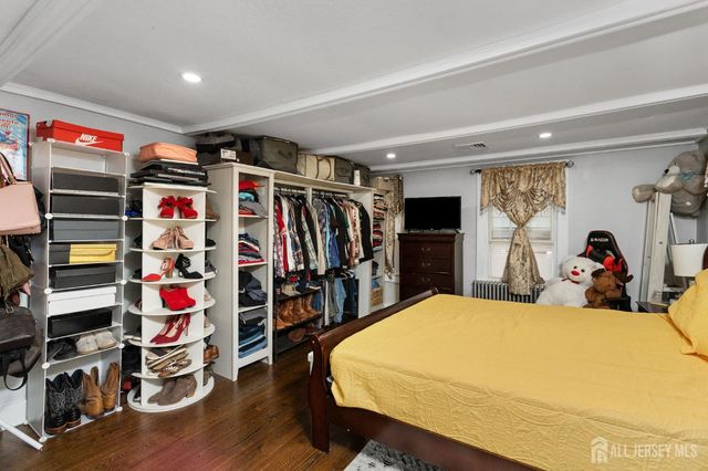 11 Main Street, Englishtown, NJ 07726