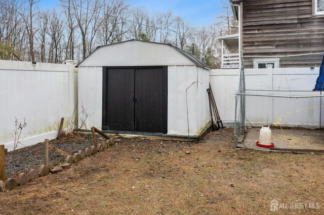 11 Main Street, Englishtown, NJ 07726