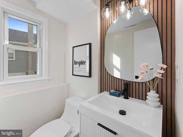 36 MOTT ST, Lawnside, NJ 08045