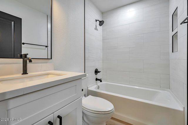 906 W COLGATE Drive, Tempe, AZ 85283