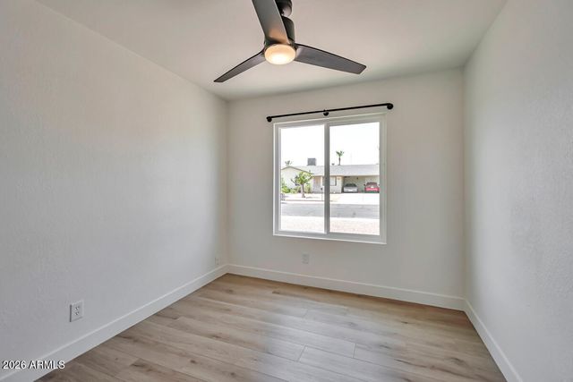 906 W COLGATE Drive, Tempe, AZ 85283