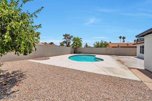 906 W COLGATE Drive, Tempe, AZ 85283