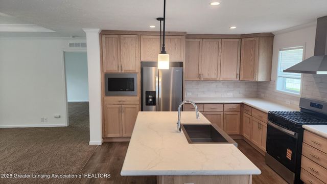 984 Tyler Drive 68, Eaton Rapids, MI 48827
