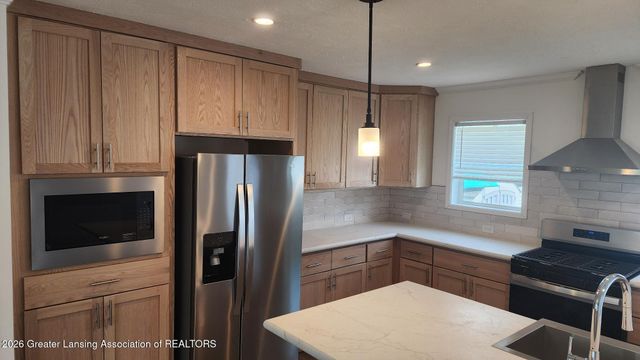 984 Tyler Drive 68, Eaton Rapids, MI 48827