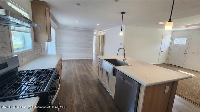 984 Tyler Drive 68, Eaton Rapids, MI 48827