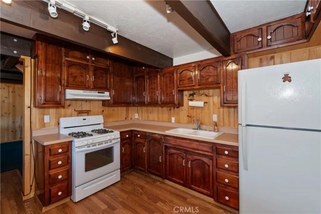 47115 Sky View Drive, Big Bear City, CA 92314