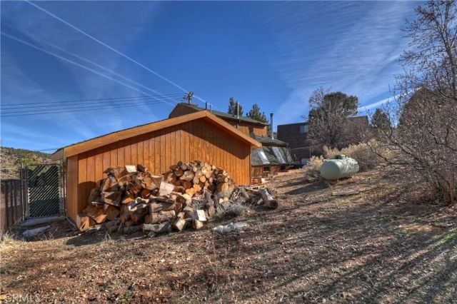 47115 Sky View Drive, Big Bear City, CA 92314