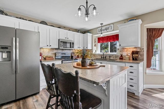 3193 Moss Pointe Drive, St Charles, MO 63303